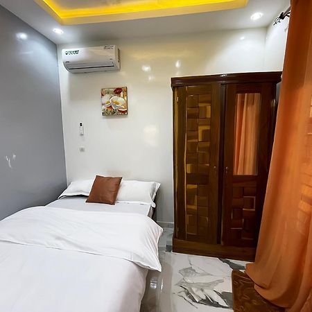 Villa Adja Nafy A Saly Gandigal Zewnętrze zdjęcie