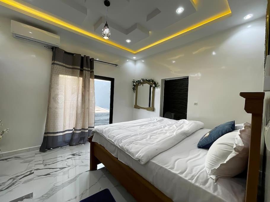 Villa Adja Nafy A Saly Gandigal Zewnętrze zdjęcie