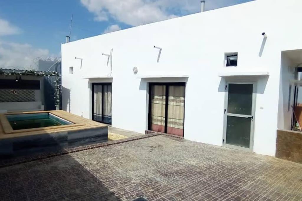Villa Adja Nafy A Saly Gandigal Zewnętrze zdjęcie